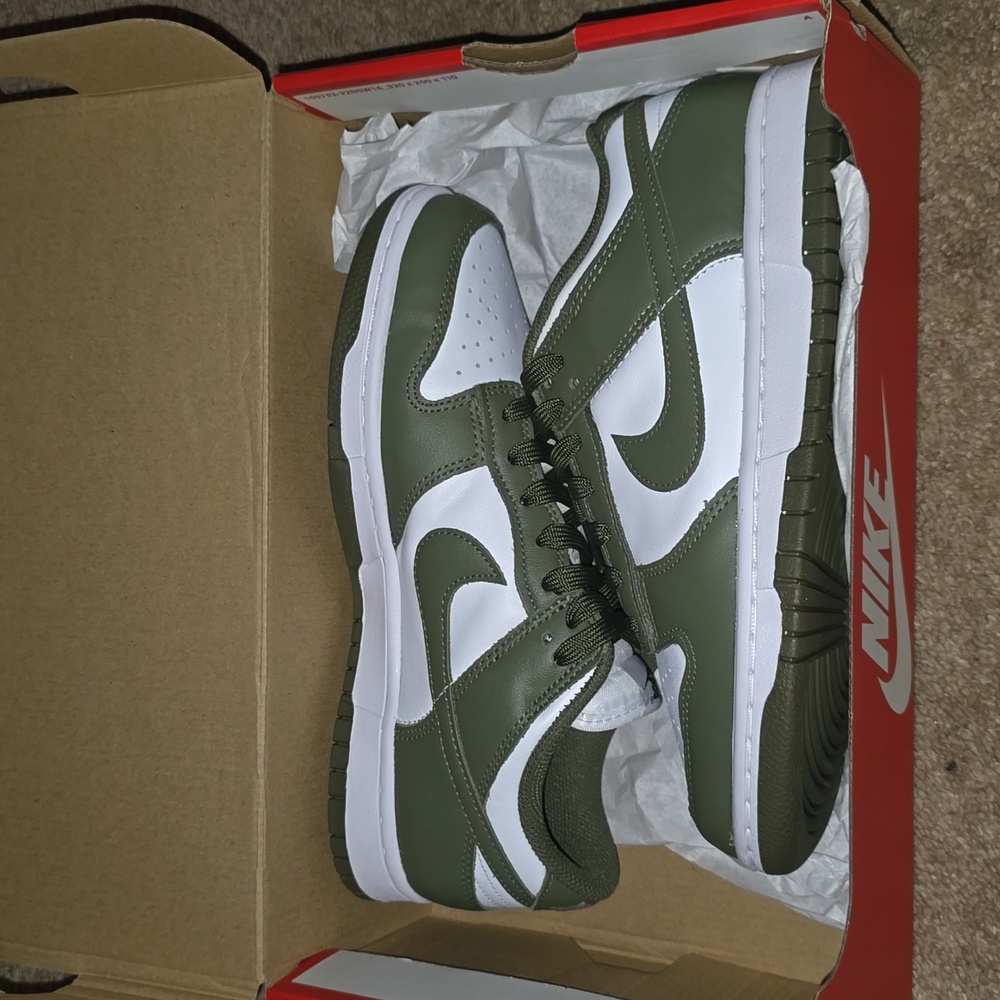 Nike Dunk Olive sz8.5